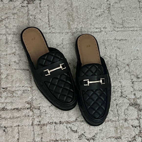 Leather slides 🖤 Very good quality! - Picture 2 of 6